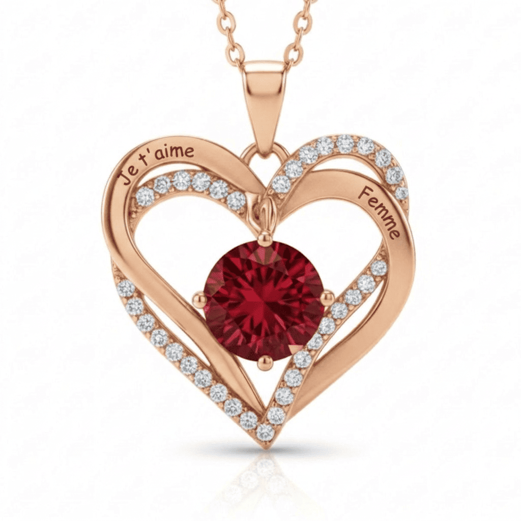 Collier avec pendentif cœur gravé